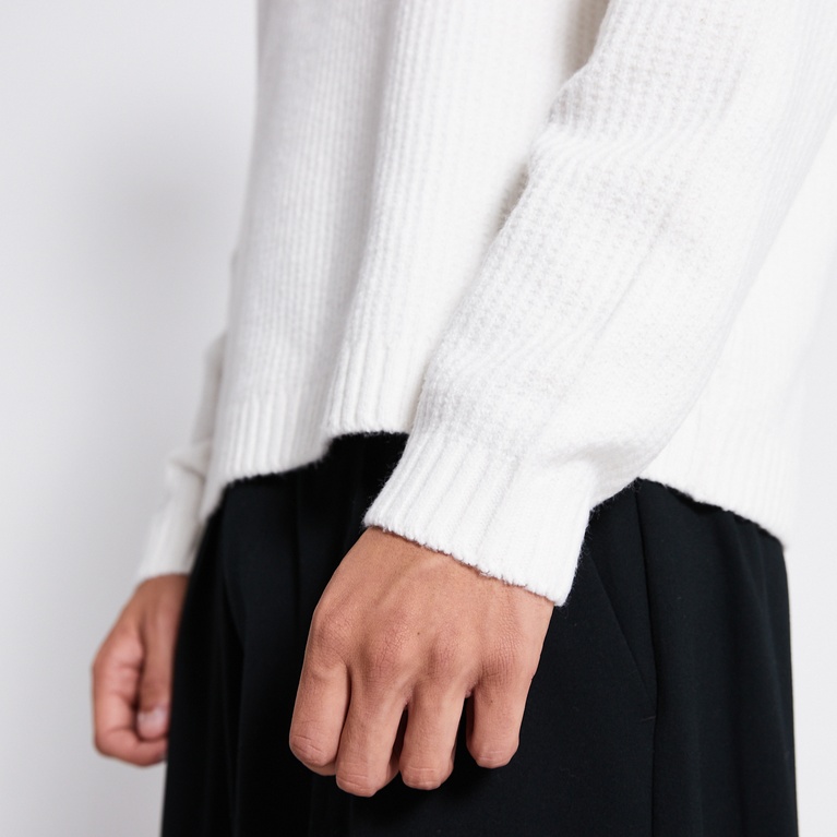 V-neck knit sweater "Manne"
